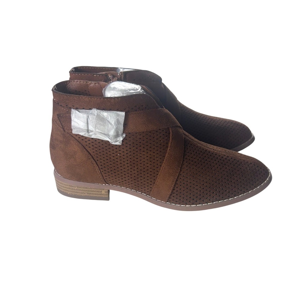 Journee Collection Reggi Camel Faux Suede Perforated Ankle Booties Size 6.5‎
